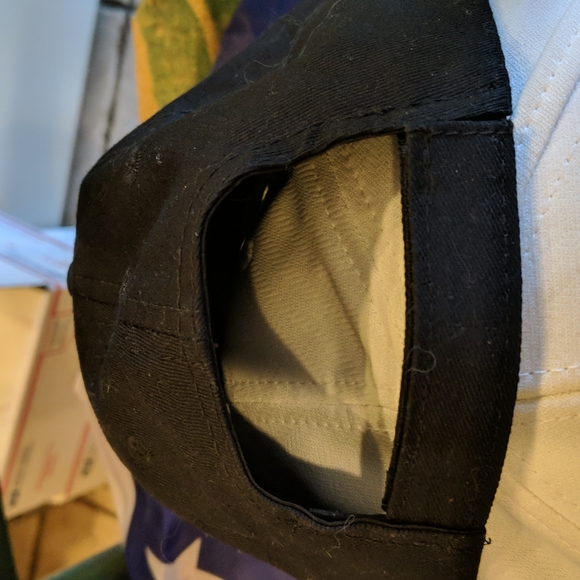 NWOT Minnesota Twins Black Cap - Picture 3 of 4